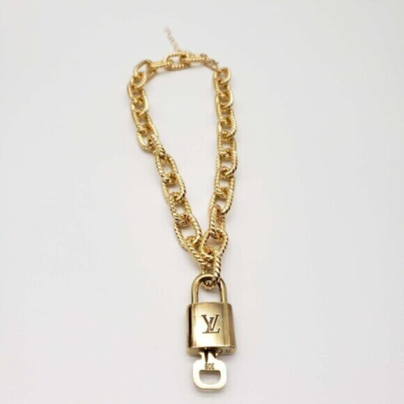 Authentic Louis Vuitton Lock & Key with Unbranded Gold Plated Chain Necklace - Picture 5 of 10